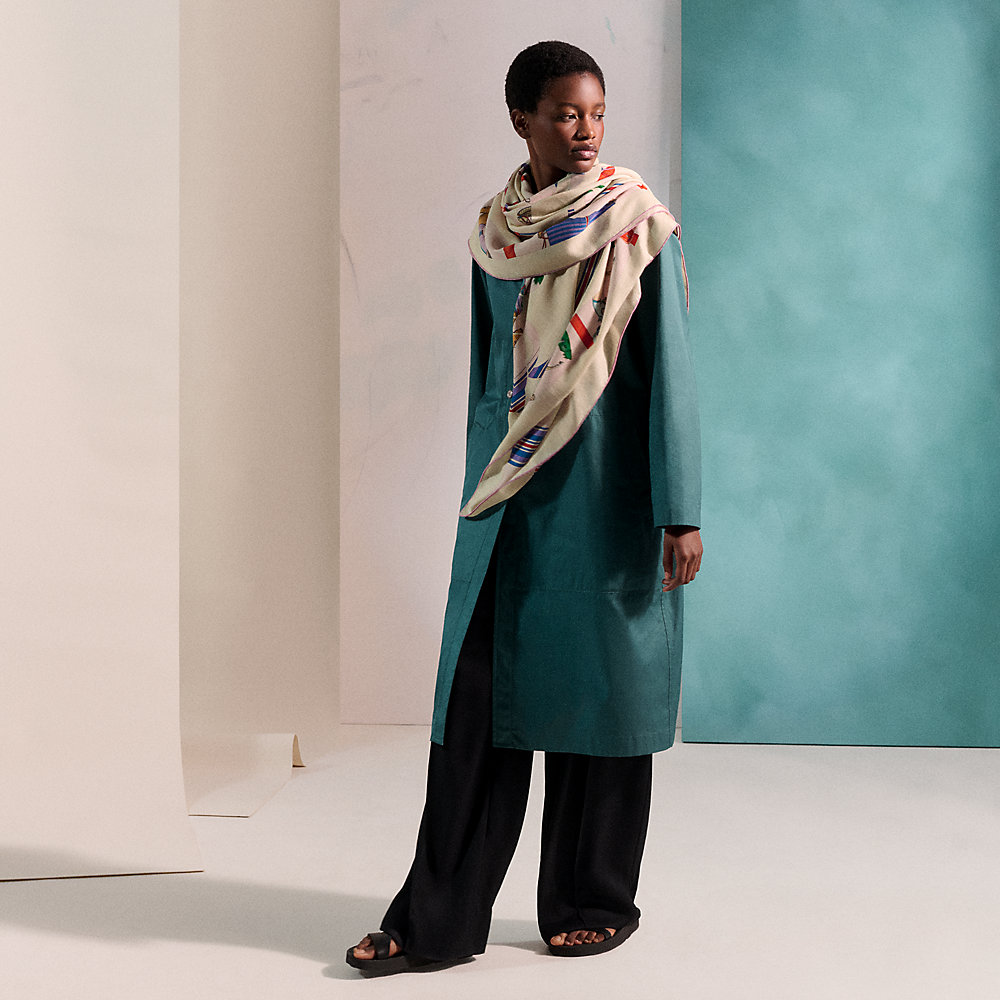 Eperon d'Or et Tenues de Jour shawl 140 | Hermès Mainland China Eperon d'Or et Tenues de Jour shawl 140 | Hermès Mainland China